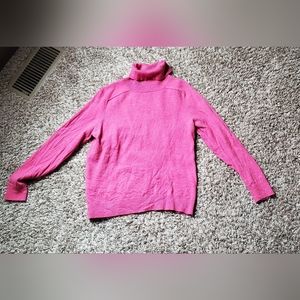 Pink turtleneck